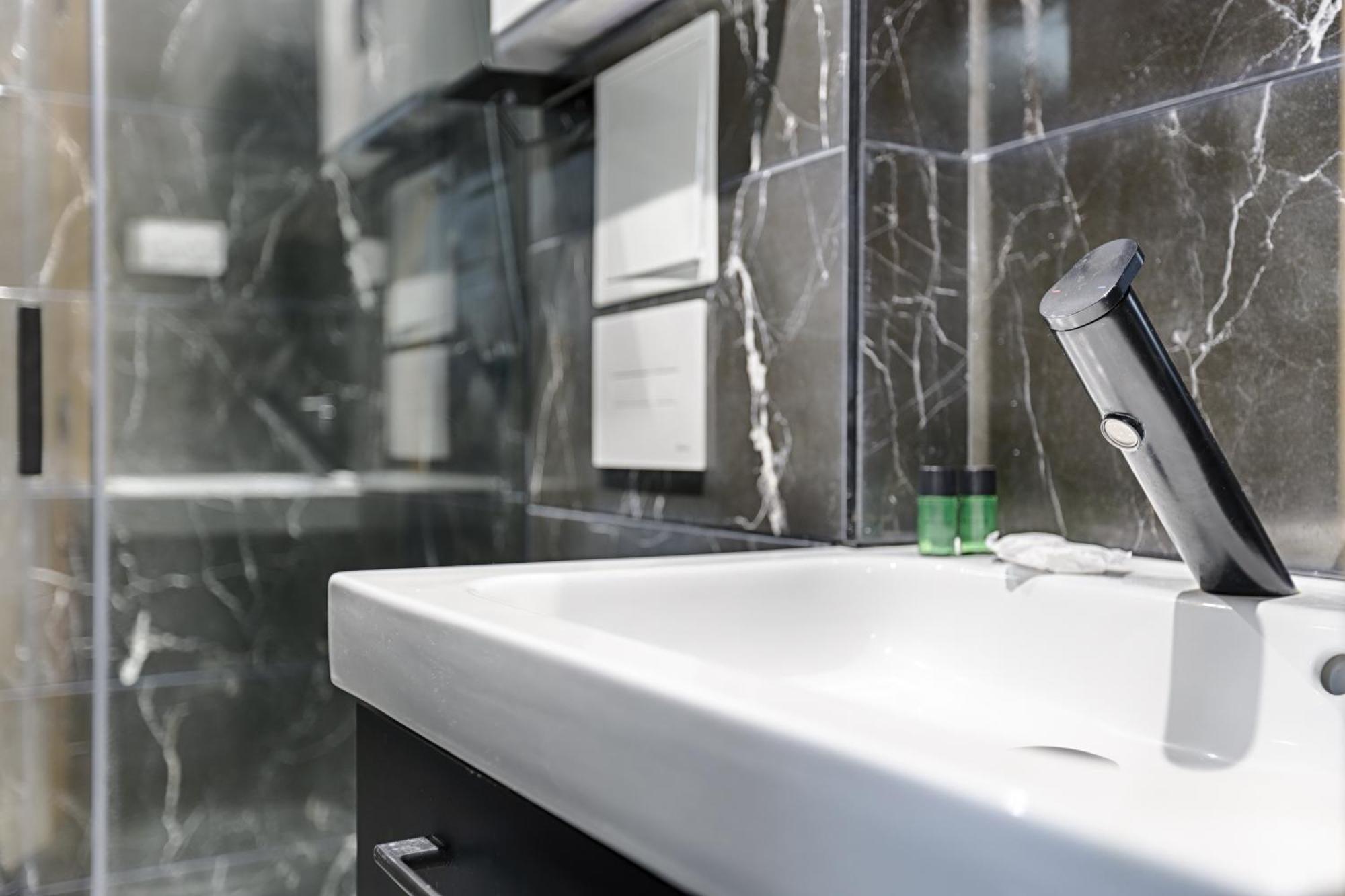 Mykeypers - Lovely Studio With Jacuzzi Paris Ngoại thất bức ảnh